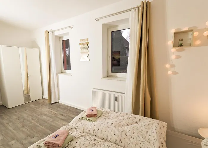 W6 - Gemuetliche In Lichtenhain زبنيتس