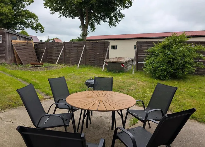 Appartement W6 - Gemuetliche In Lichtenhain *